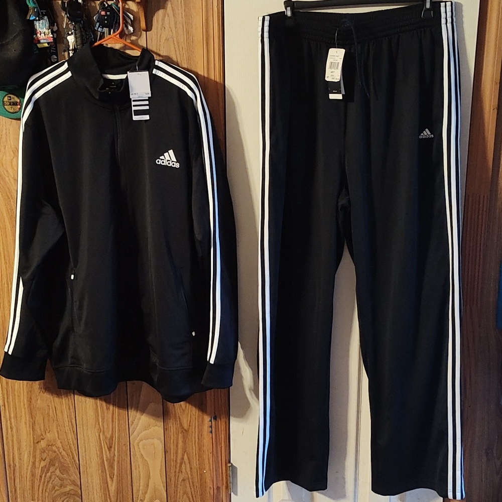 Adidas sweatsuit